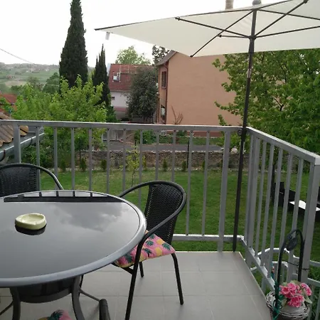 Apartman House *